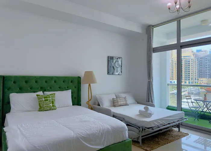 Luxury Studio W Marina View & New Furnishings For 4 Pax